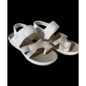 Bzees Call Me Sandal, Women's Size 9.5M White Neutral Sparkle.